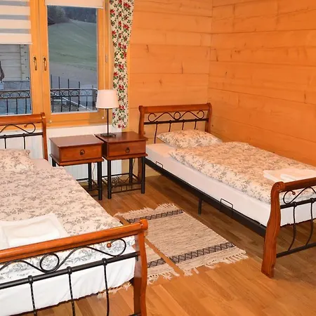 U Kromki アパート