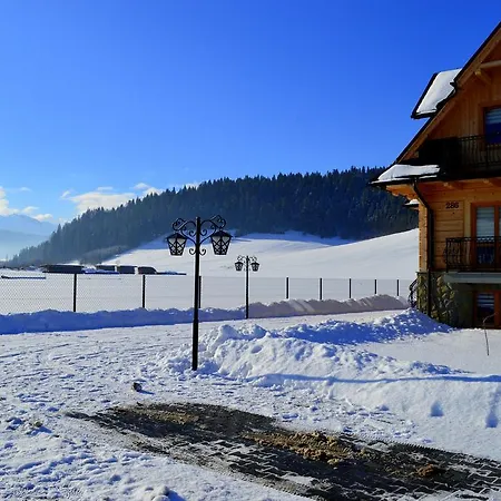 U Kromki アパート