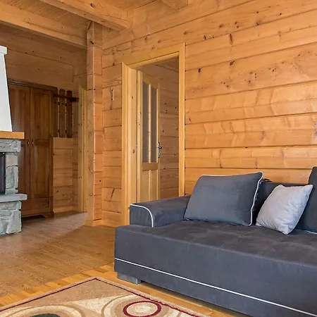 アパート U Kromki